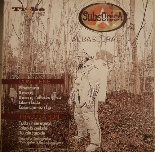 Subsonica albascura - -,
